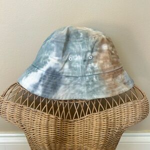90s Steve Madden Bucket Hat